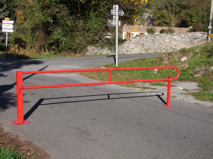 Barrière tournante St Brévin avec pied de soutien